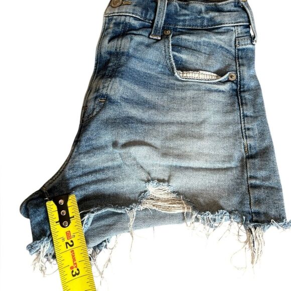 Lucky Brand High Rise Mom Short Distressed Denim Jean Shorts Womens Size 0/25 - Picture 8 of 9